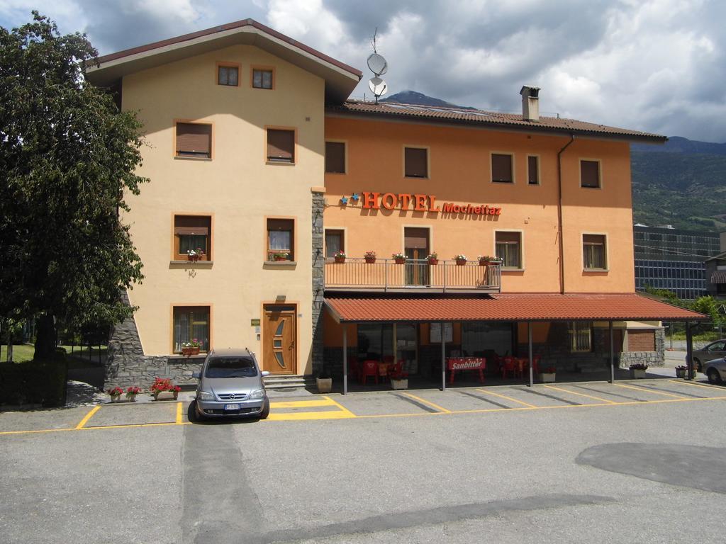 Hotel Mochettaz Aosta Bagian luar foto